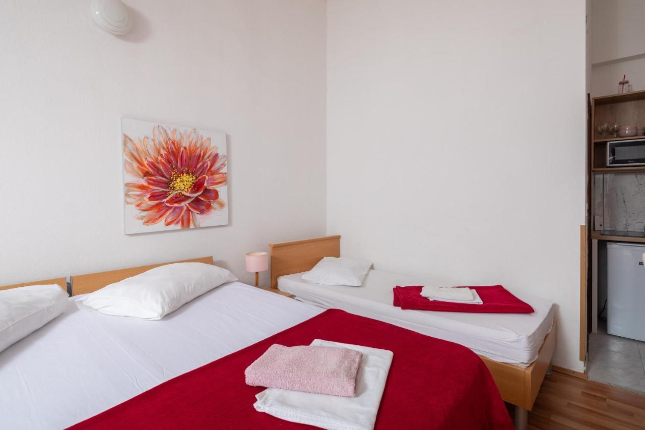 Beach Apartments Borovina Stanici Exterior photo